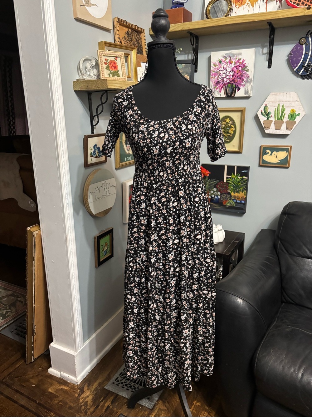 Natural Life Daisy tiered midi dress smocked floral size M boho